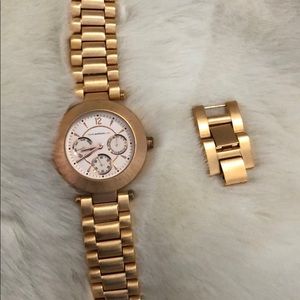 Isaac Mizrahi Live rose-gold toned watch